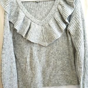 A New Say Gray Ruffled Women's Sweater Small